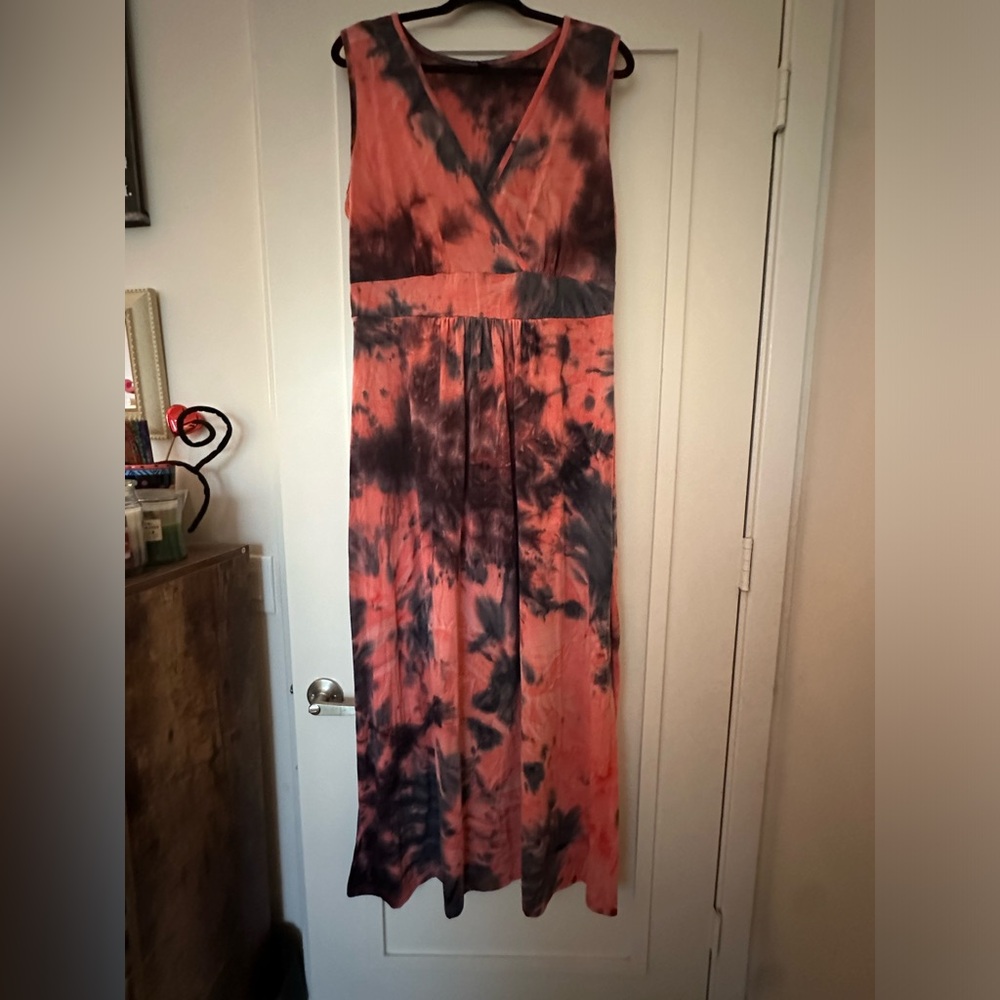 Woosea long Maxi orange with black dimensions V-Neck dress- XXL